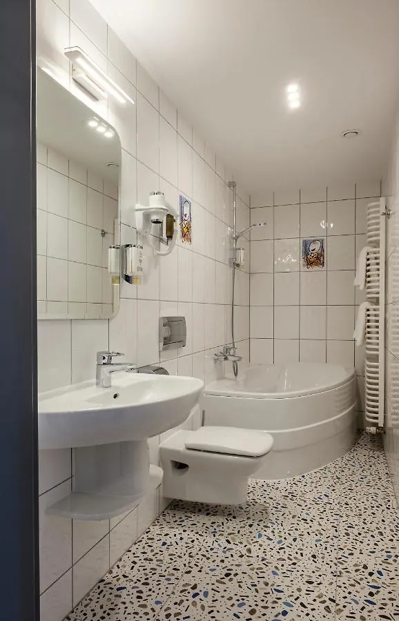 Hotel H12**** Krakow
